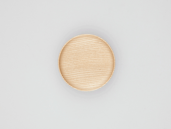 Oak and Ash minimal wood dish storage design